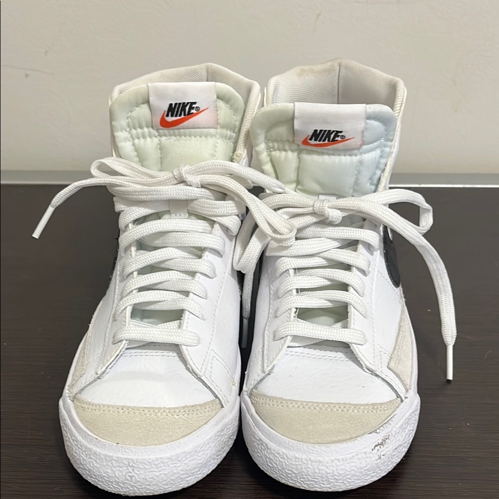 Nike White and Black High-Tops